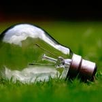Przemysłowe lampy LED a klasy szczelności IP.